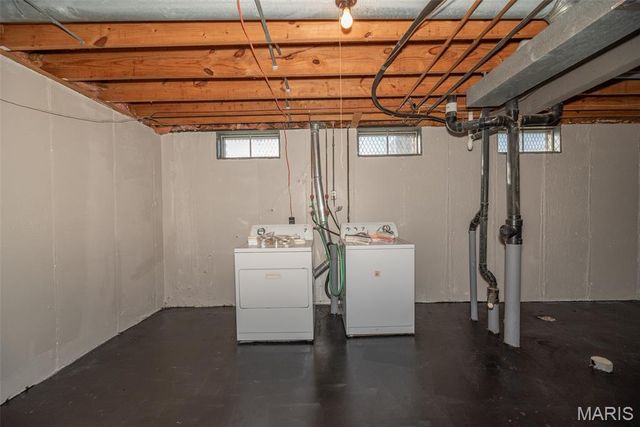 699 Fox Plains Drive, Florissant, MO 63034