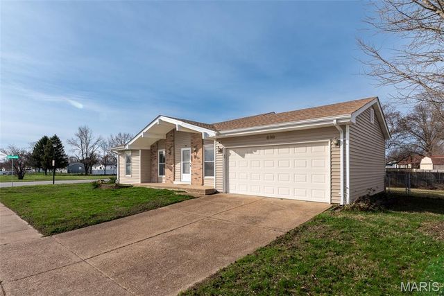 699 Fox Plains Drive, Florissant, MO 63034