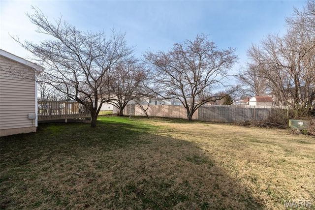 699 Fox Plains Drive, Florissant, MO 63034