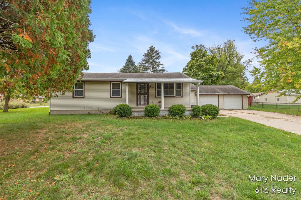 260 Pear Street Ne, Cedar Springs City, MI 49319