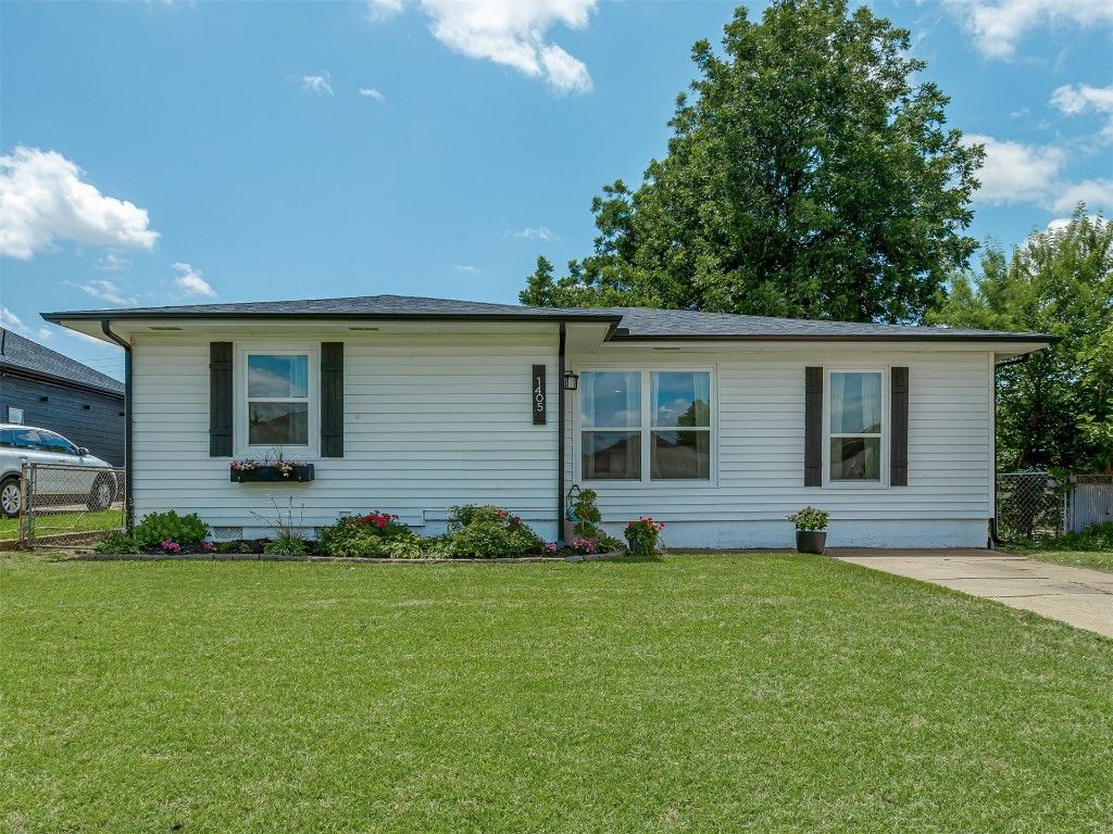1405 W Watts Street, El Reno, OK 73036