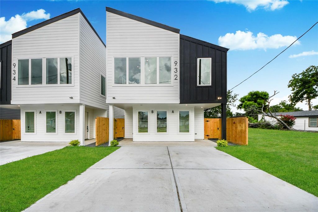932 South Lane Unit A Lane, South Houston, TX 77088