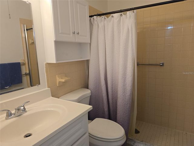 5267 81ST STREET N 5, St Petersburg, FL 33709