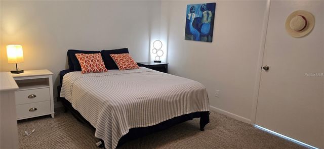 5267 81ST STREET N 5, St Petersburg, FL 33709