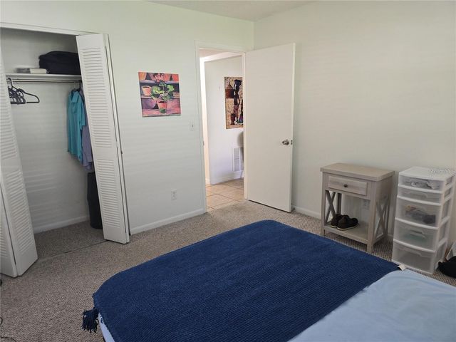 5267 81ST STREET N 5, St Petersburg, FL 33709