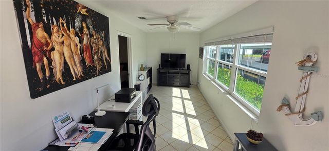 5267 81ST STREET N 5, St Petersburg, FL 33709