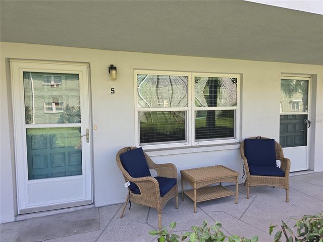 5267 81ST STREET N 5, St Petersburg, FL 33709