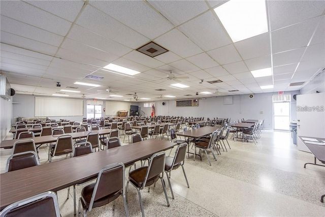 5267 81ST STREET N 5, St Petersburg, FL 33709