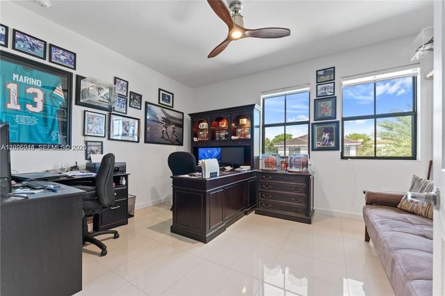 14856 SW 27th Ter, Miami, FL 33185