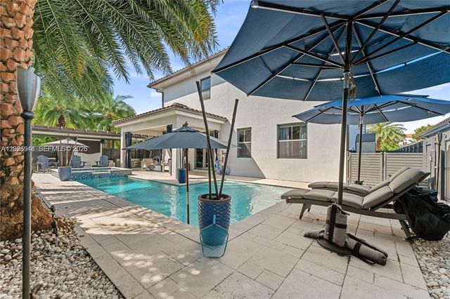 14856 SW 27th Ter, Miami, FL 33185