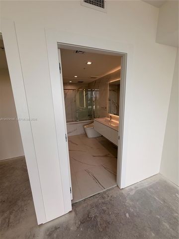 1170 E Hallandale Beach 403, Hallandale Beach, FL 33009