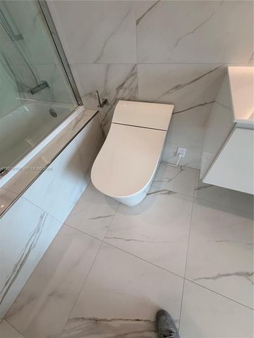 1170 E Hallandale Beach 403, Hallandale Beach, FL 33009