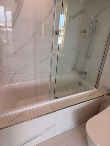 1170 E Hallandale Beach 403, Hallandale Beach, FL 33009