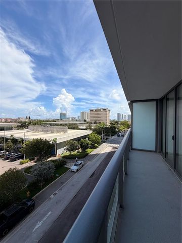 1170 E Hallandale Beach 403, Hallandale Beach, FL 33009