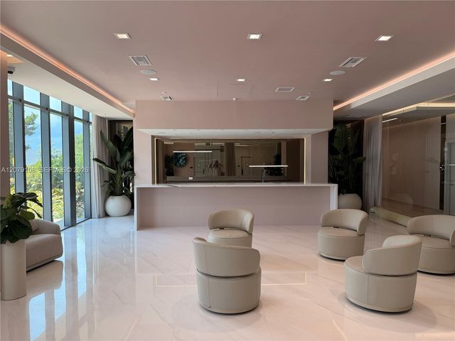1170 E Hallandale Beach 403, Hallandale Beach, FL 33009