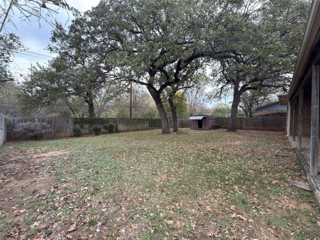 2721 Buffalo Drive, Arlington, TX 76013