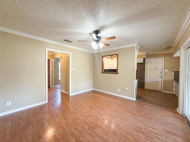 2721 Buffalo Drive, Arlington, TX 76013