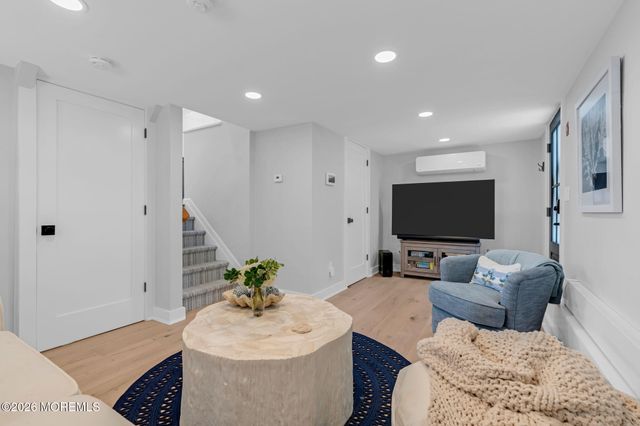 11 E Beach Way, Lavallette, NJ 08735