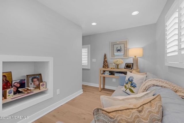 11 E Beach Way, Lavallette, NJ 08735