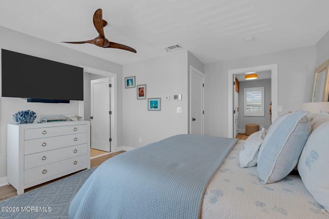 11 E Beach Way, Lavallette, NJ 08735