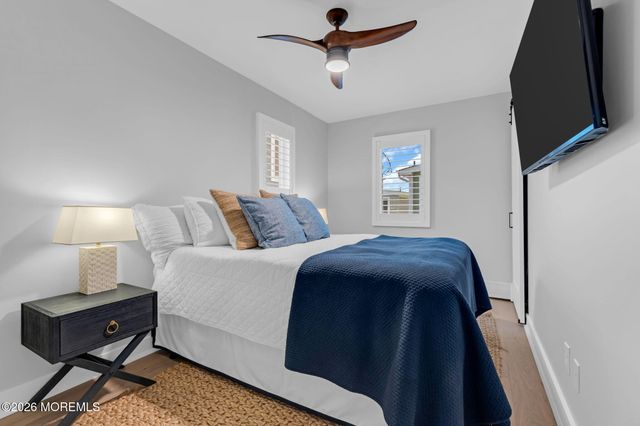 11 E Beach Way, Lavallette, NJ 08735
