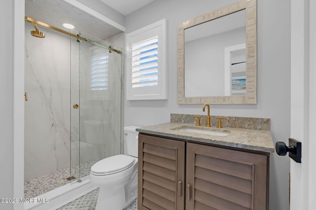 11 E Beach Way, Lavallette, NJ 08735