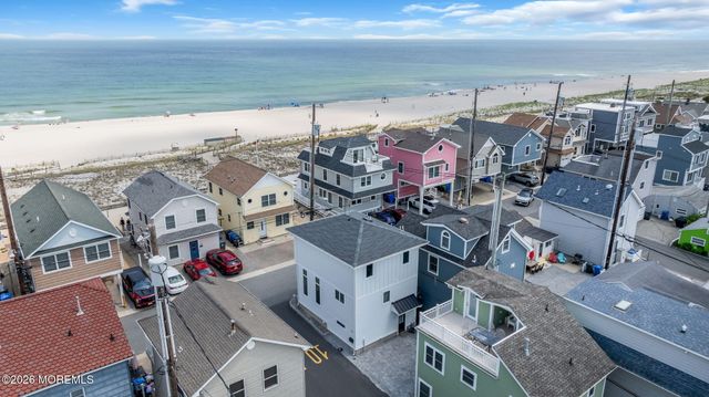 11 E Beach Way, Lavallette, NJ 08735