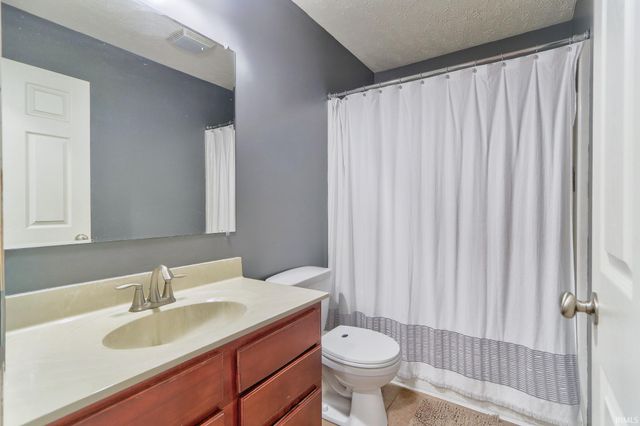 4610 Erinwood Court, Evansville, IN 47725