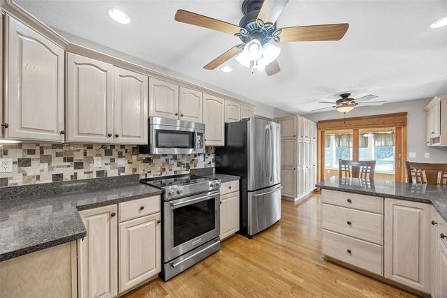 4091 Brookside Drive, Marion, IA 52302