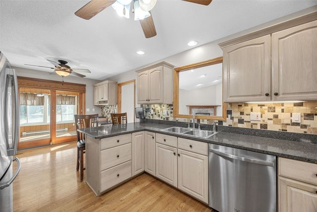 4091 Brookside Drive, Marion, IA 52302