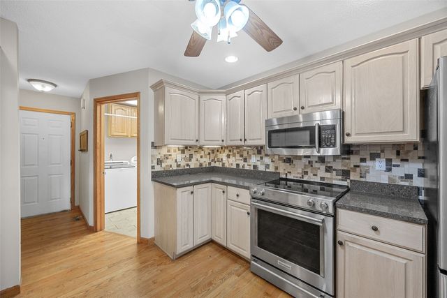 4091 Brookside Drive, Marion, IA 52302