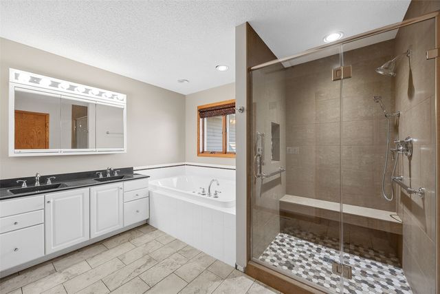 4091 Brookside Drive, Marion, IA 52302