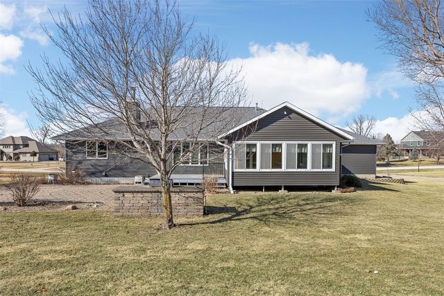 4091 Brookside Drive, Marion, IA 52302