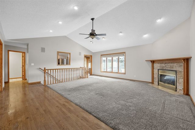 4091 Brookside Drive, Marion, IA 52302