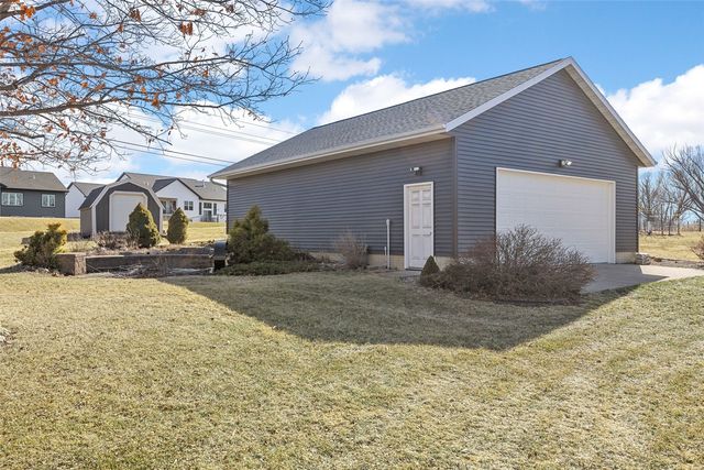 4091 Brookside Drive, Marion, IA 52302