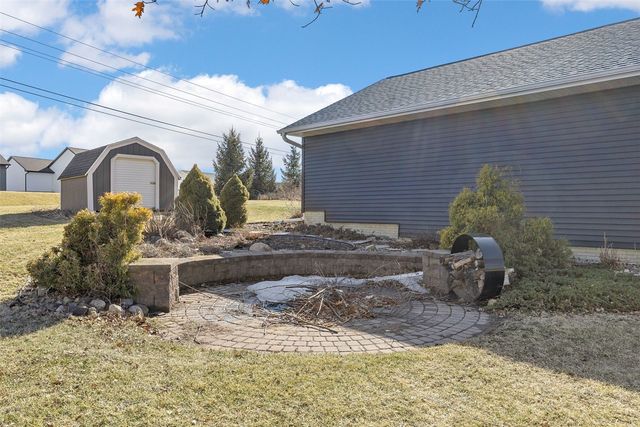 4091 Brookside Drive, Marion, IA 52302