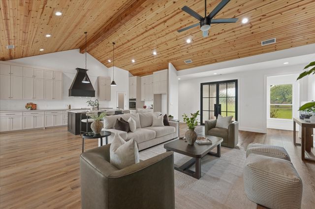 2742 Sundown Drive, Kaufman, TX 75142