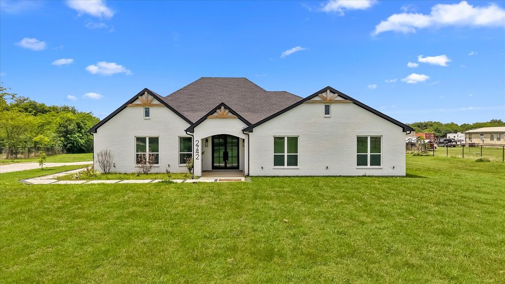 2742 Sundown Drive, Kaufman, TX 75142