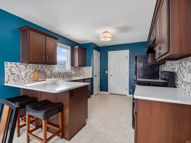 10128 Privet Drive, Fort Wayne, IN 46835