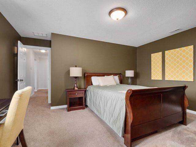 10128 Privet Drive, Fort Wayne, IN 46835