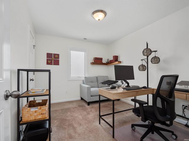 10128 Privet Drive, Fort Wayne, IN 46835