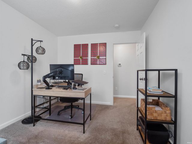 10128 Privet Drive, Fort Wayne, IN 46835