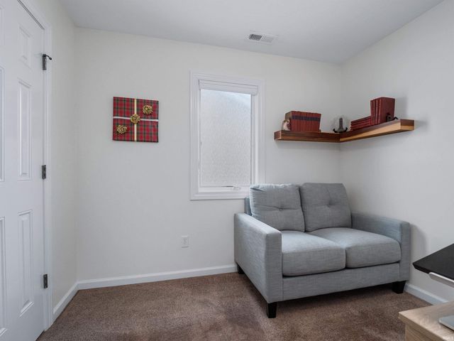 10128 Privet Drive, Fort Wayne, IN 46835