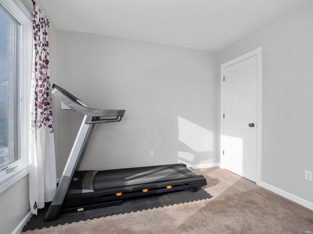 10128 Privet Drive, Fort Wayne, IN 46835