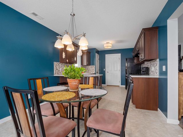 10128 Privet Drive, Fort Wayne, IN 46835