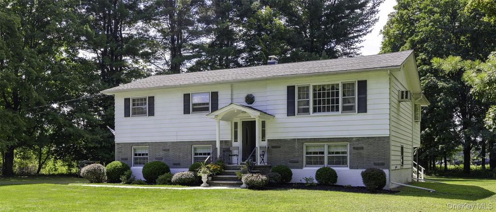 1215 Route 82, Hopewell Junction, NY 12533