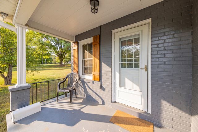 3287 Highway 48, N, Nunnelly, TN 37137
