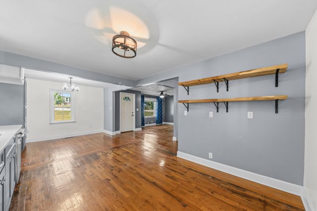 3287 Highway 48, N, Nunnelly, TN 37137