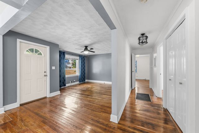 3287 Highway 48, N, Nunnelly, TN 37137