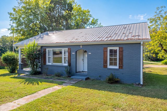 3287 Highway 48, N, Nunnelly, TN 37137